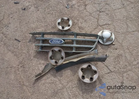 2002 Ford F-150 Xl/Xlt z USA, uszkodzony, nr VIN 1FTRF172X2KA61270